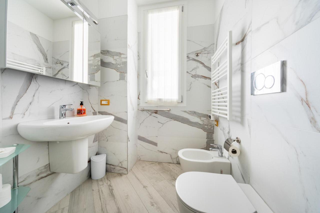 Ur-Nest Donato Creti Apartment Bologna Luaran gambar